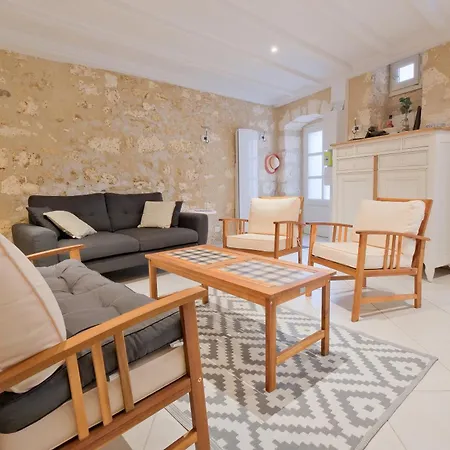 Holiday home D'ici Et D'ailleurs