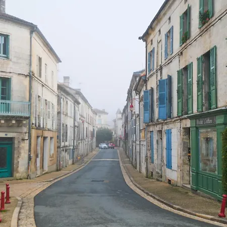 D'ici Et D'ailleurs Brantôme