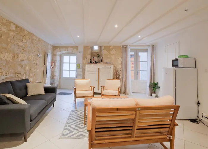 D'ici Et D'ailleurs 度假居 *